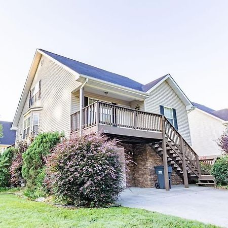 Cozy Pigeon Forge Home W Hot Tub Near River Exterior foto